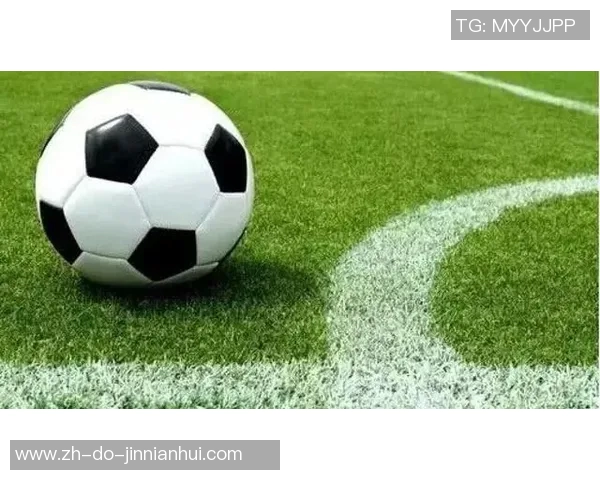 图虫足球新星崛起展现非凡才华成球场新焦点