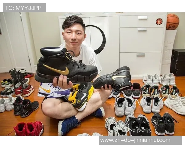 提前进入足球场寻找球星签名的完美攻略与实战经验分享